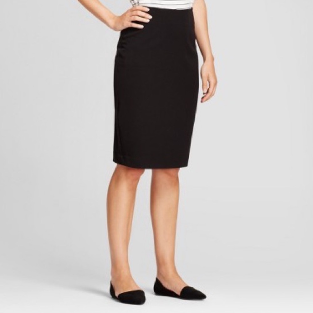 🎉 *3 for 25* NWOT A New Day Black Bi-Stretch Twill Pencil Skirt - Size 4